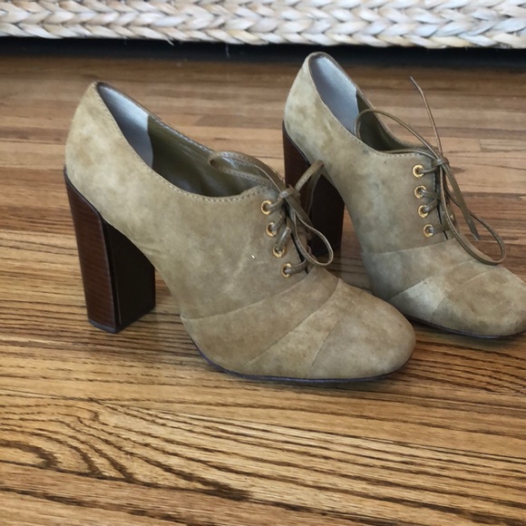 Tory Burch suede heeled shoes - Picture 3 of 9